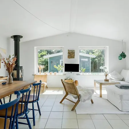 Casa vacanze Beautiful In With Kitchen